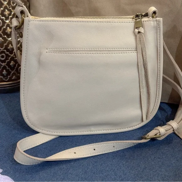 The Sak Playa Leather Saddle Bag - Picture 11 of 11